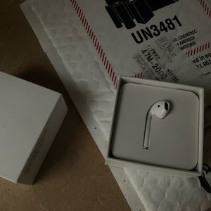 FIRST Gen - RIGHT AirPod